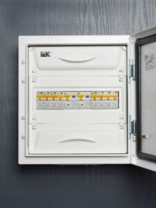 Выключатель автоматический дифференциального тока 2п (1P+N) C 20А 30мА тип A 6кА АВДТ-32 KARAT IEK MAD22-5-020-C-30 — изображение 5