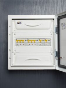 Выключатель автоматический дифференциального тока 4п (3P+N) C 16А 30мА тип A 6кА АВДТ-34 KARAT IEK MAD22-6-016-C-30 — изображение 8