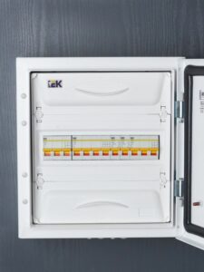 Выключатель нагрузки (мини-рубильник) 1п 20А ВН-32 KARAT IEK MNV10-1-020 — изображение 5
