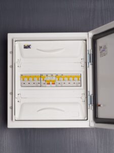 Выключатель нагрузки (мини-рубильник) 1п 32А ВН-32 KARAT IEK MNV10-1-032 — изображение 4