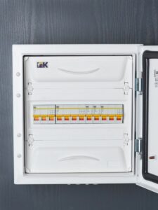 Выключатель нагрузки (мини-рубильник) 1п 63А ВН-32 KARAT IEK MNV10-1-063 — изображение 4