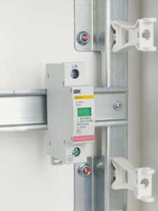 Ограничитель перенапряжения ОПС1-B 1P KARAT IEK MOP20-1-B — изображение 9
