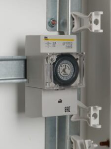 Таймер аналоговый ТЭМ-181 16А 230В на DIN-рейку KARAT IEK MTA20-16 — изображение 4