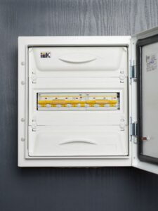 Выключатель автоматический модульный 1п C 10А 4.5кА ВА47-29 KARAT IEK MVA20-1-010-C — изображение 4