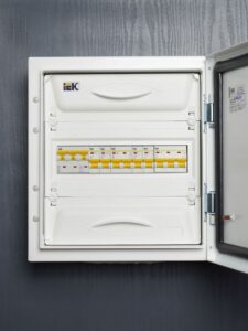 Выключатель автоматический модульный 1п B 16А 4.5кА ВА47-29 KARAT IEK MVA20-1-016-B — изображение 4