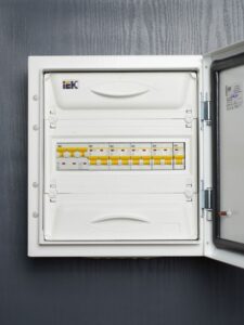 Выключатель автоматический модульный 2п C 16А 4.5кА ВА47-29 KARAT IEK MVA20-2-016-C — изображение 4