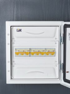 Выключатель автоматический модульный 3п D 25А 10кА ВА47-100 KARAT IEK MVA40-3-025-D — изображение 5