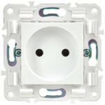 Розетка SKANDY 10А без заземл. без защ. шторок SK-R02W арктич. бел. IEK SK-R10-10-K01 — изображение 5