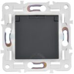 Розетка 1-м SKANDY 16А IP44 с заземл. защ. шторки с крышкой SK-R11G графит IEK SK-R16-16-44-K53 — изображение 4
