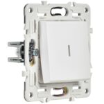 Выключатель проходной 1-кл. SKANDY 10А SK-V08W с индикацией арктич. бел. IEK SK-V12-1-10-K01 — изображение 6