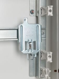 Скоба RCs1 на DIN-рейку для ВА 88-32 KARAT IEK SVA10D-S35-3 — изображение 3