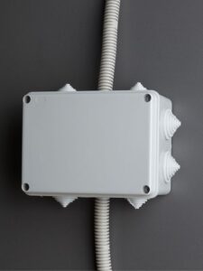 Коробка распаячная ОП 150х110х70 IP55 KM41242 (10 каб.ввод.) IEK UKO10-150-110-070-K41-55 — изображение 4